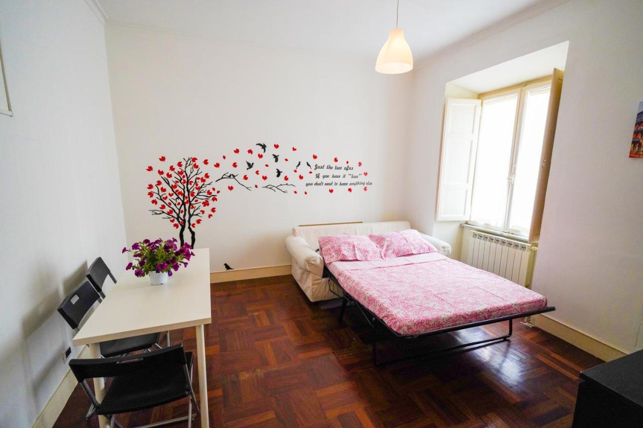 House Naiadis Rom